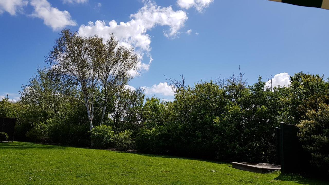 Utesch'S Ferienwohnungen Neuharlingersiel Luaran gambar