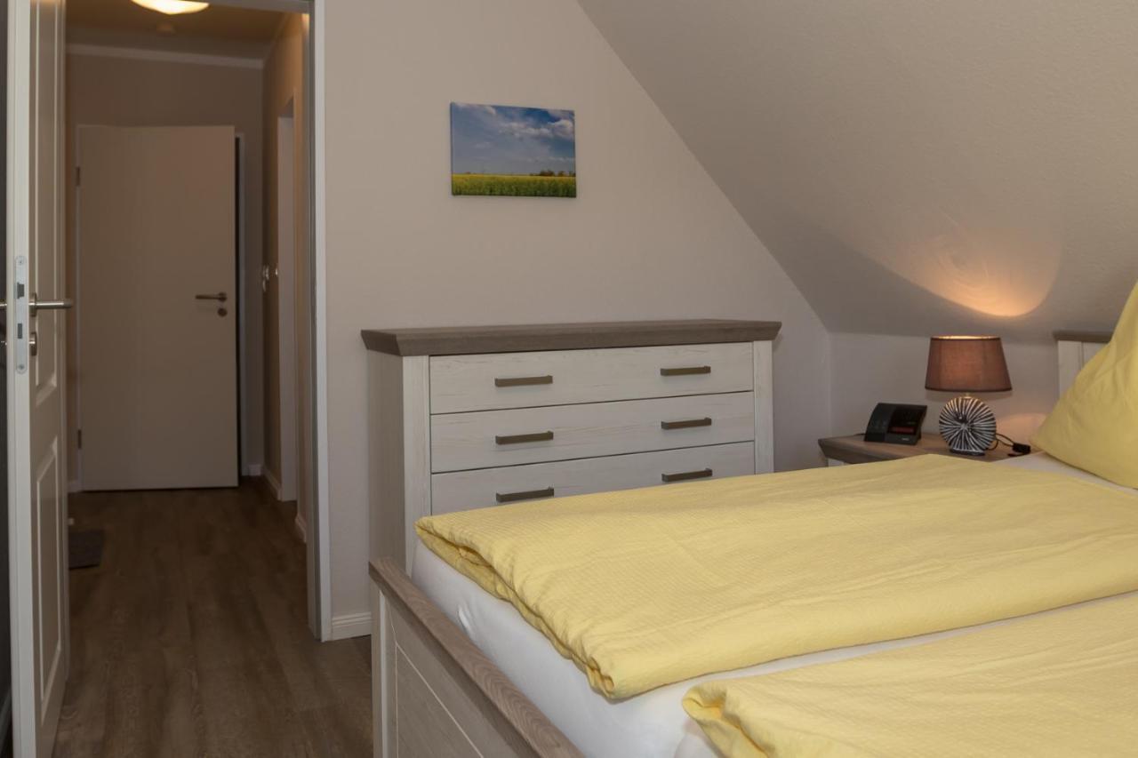 Utesch'S Ferienwohnungen Neuharlingersiel Luaran gambar